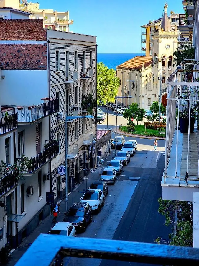 Bacardi Lungomare - Modern Apartment Near The Sea Catania 0*,  Italia